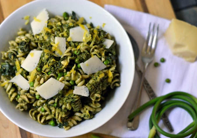 Lemon Pesto Pasta with Peas, Spinach and Asiago | Pumpkin Honey